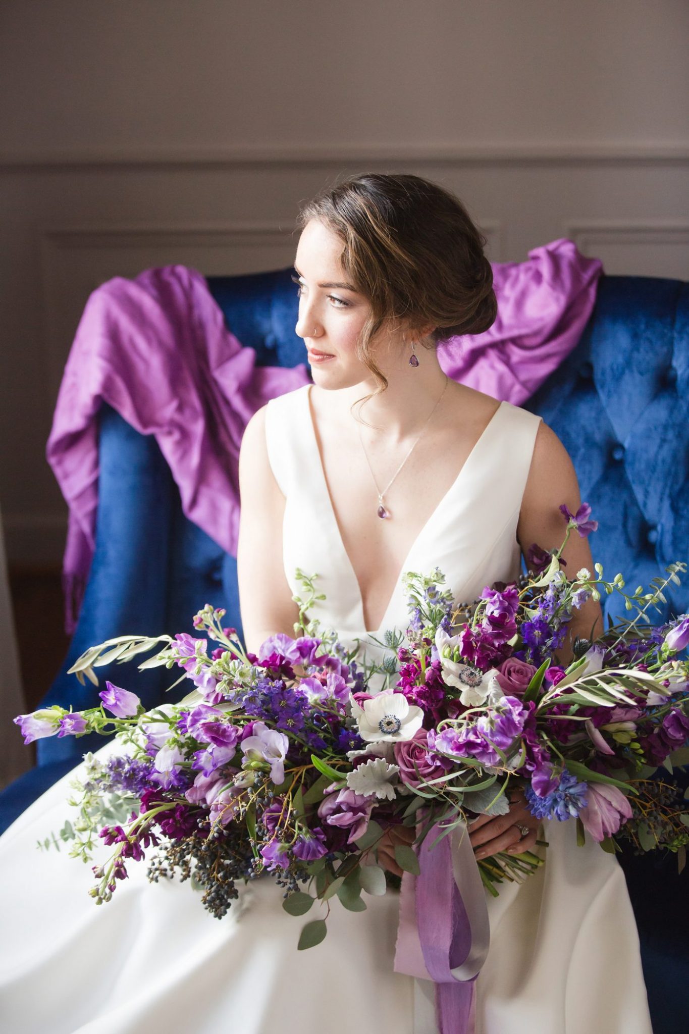 ideas to choose the beauty and elegance of white and purple wedding flowers 5 1365x2048 - Ideas to Choose the Beauty and Elegance of White and Purple Wedding Flowers