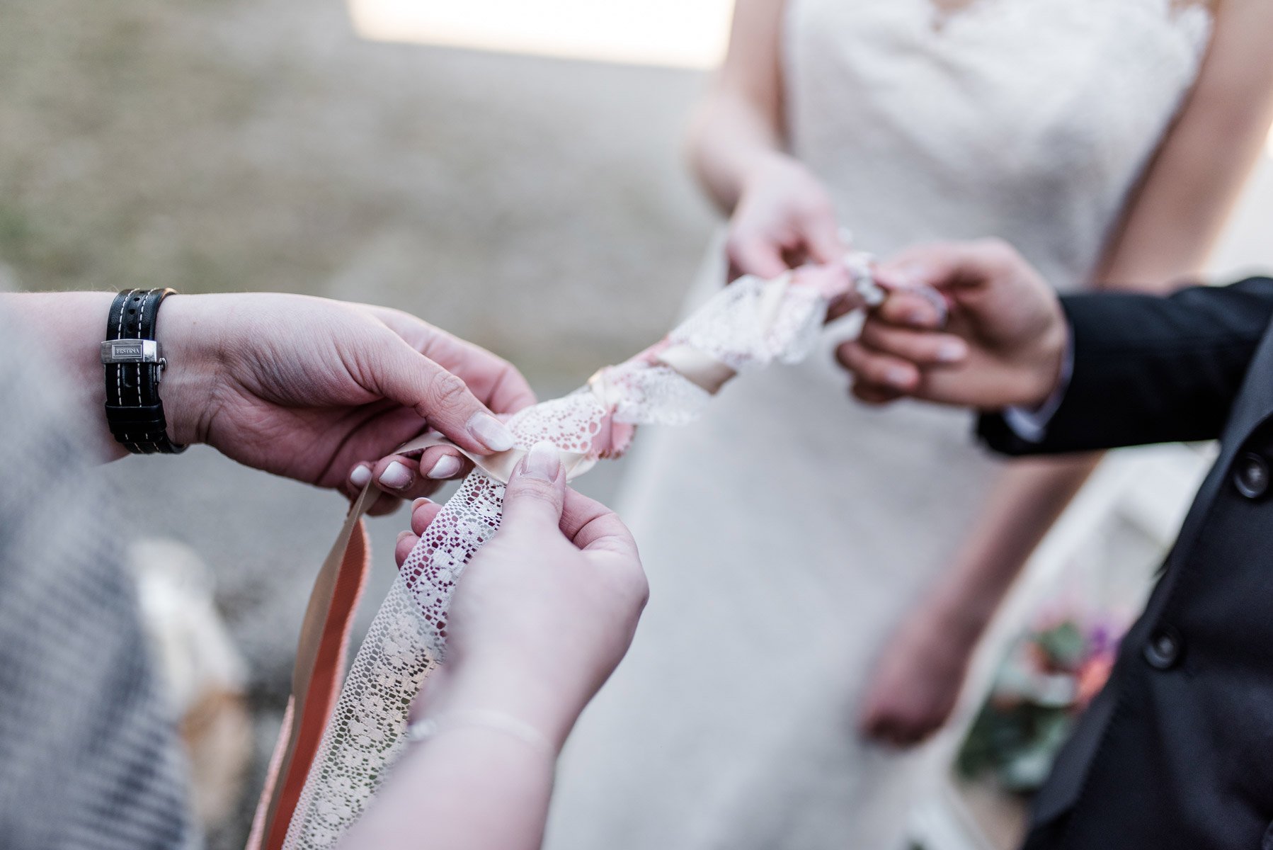 5 ideas for rituals at the wedding ceremony at a glance