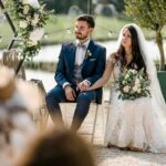 Greenery-chic wedding: inspiration & examples