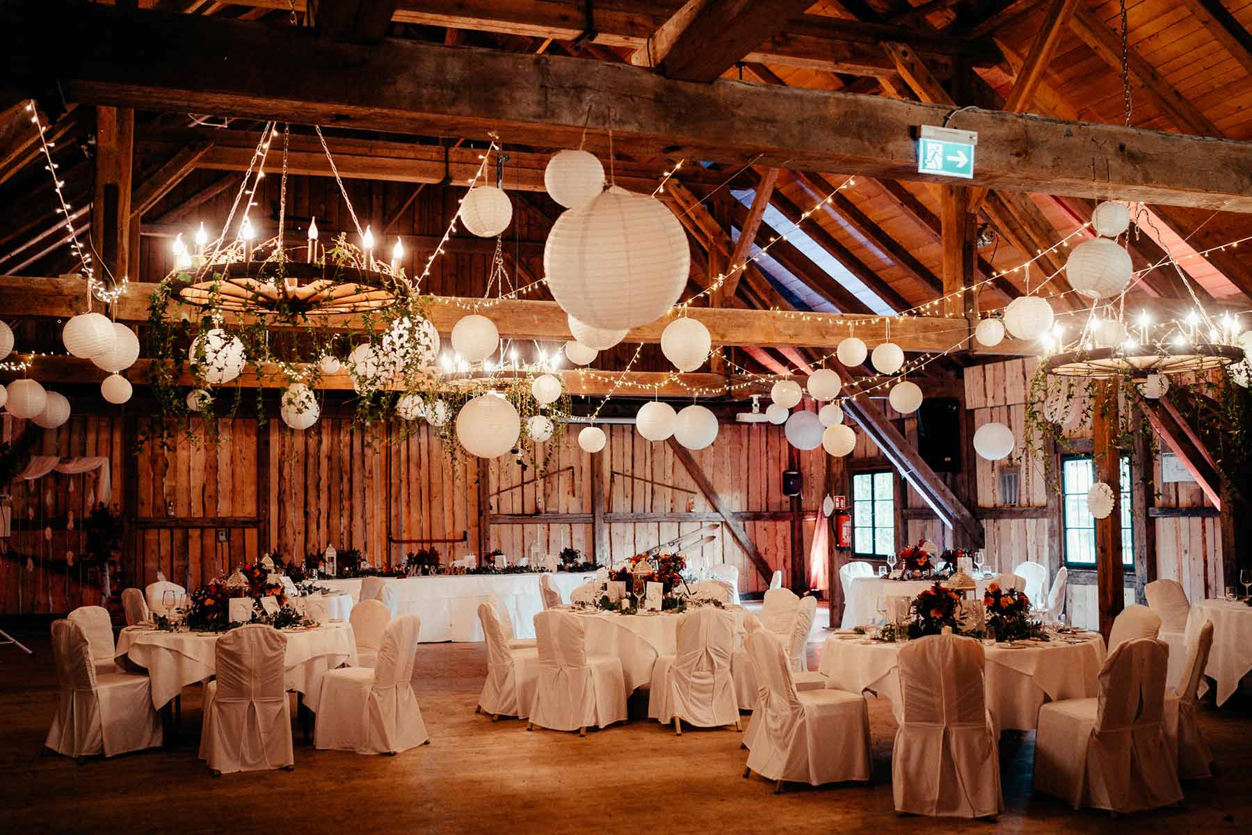 Barn wedding in the event barn Wallenburg