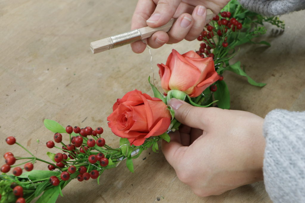 1632835033 184 DIY Decorative flower ring - DIY: Decorative flower ring -