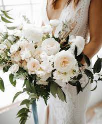 choose fluffy wedding bouquets for the wedding 1 - Choose Fluffy Wedding Bouquets for the Wedding