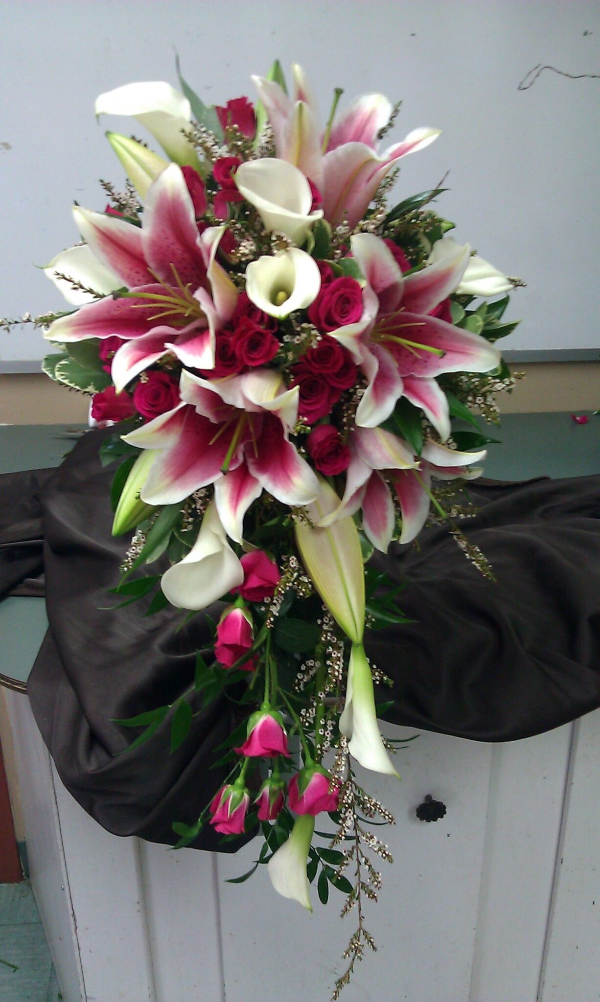 ideas for you to choose lilies wedding bouquet 1 1226x2048 - Ideas for You to Choose Lilies Wedding Bouquet