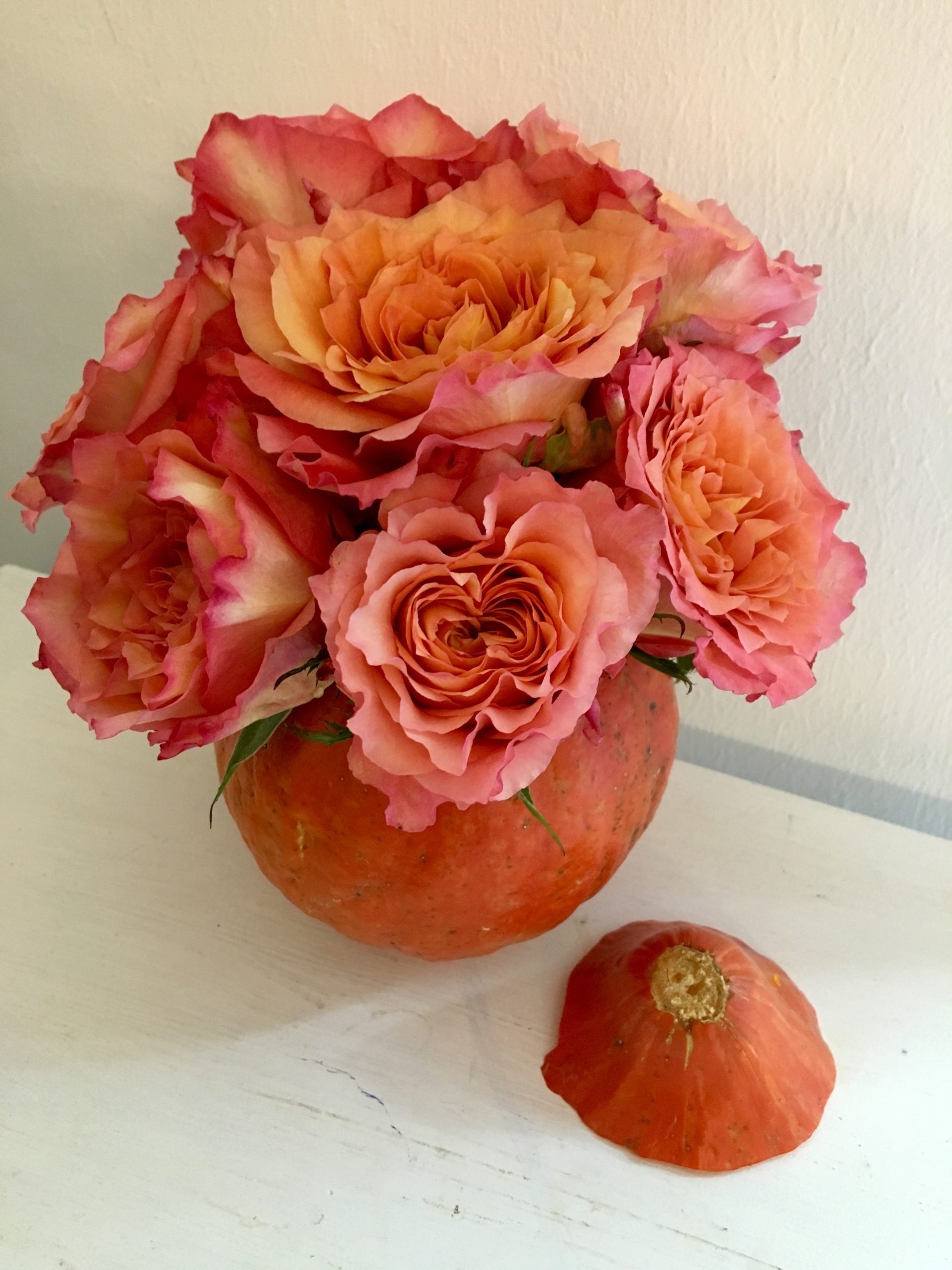 DIY Pumpkin Vase - Bloomy Blog