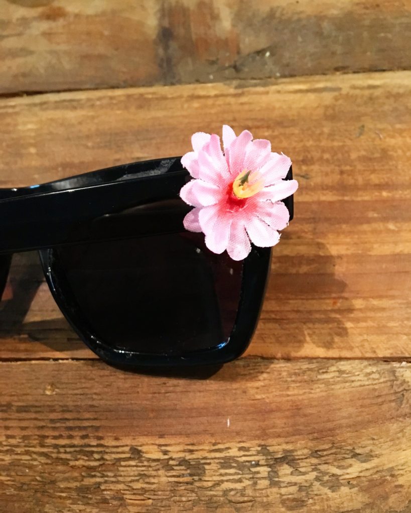 1635273450 938 Sunglasses the must have for summer l BLOOMY DAYS - Sunglasses - the must-have for summer l BLOOMY DAYS