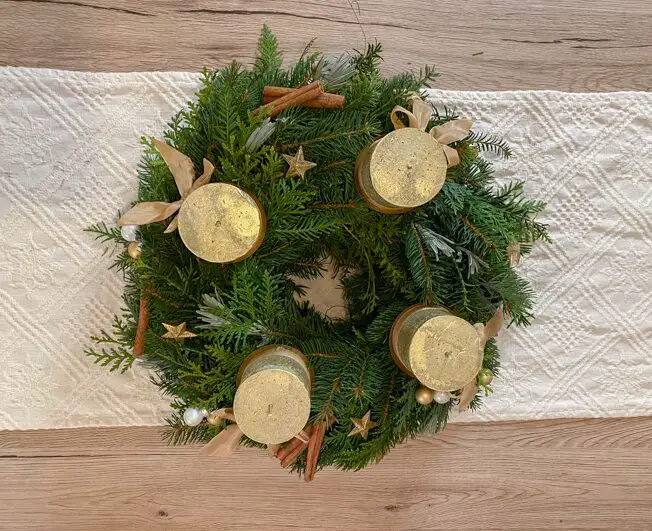 1637589897 795 DIY Tie an Advent wreath Blog - DIY - Tie an Advent wreath - Blog