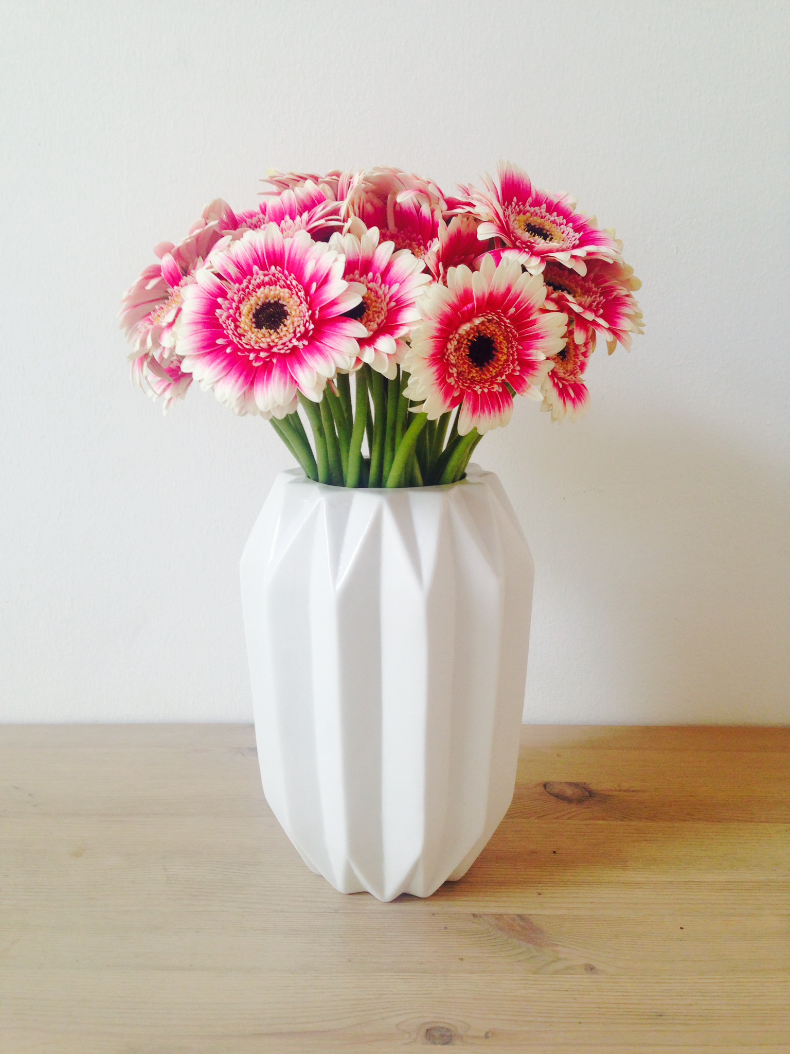 VASE ARRANGEMENTS Bloomy Blog Flower tips and more - VASE ARRANGEMENTS -  |  Flower tips and more