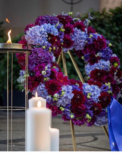 1648928344 368 Buy the very best funeral arrangements and funeral wreaths in - Buy the very best funeral arrangements and funeral wreaths in Munich