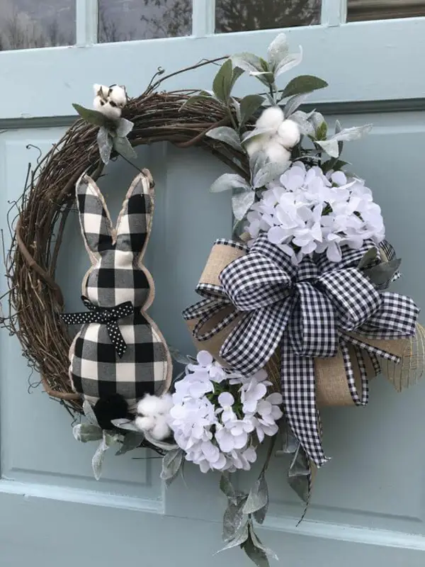 1648938054 651 The Easter door wreath should not be missing from the - The Easter door wreath should not be missing from the beautiful spring festival!