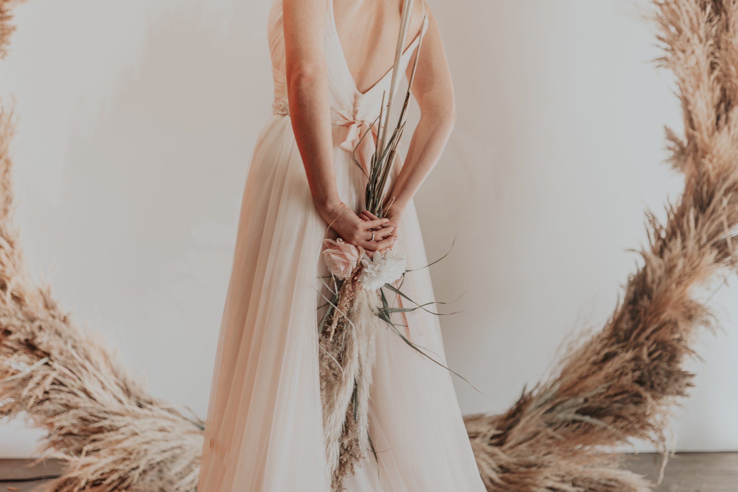 1648956521 100 Pampas grass trend In love with nature wedding blog - Pampas grass trend: In love with nature