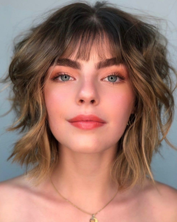 1648994712 199 Short layered bob hairstyles are fresh and modern - Short layered bob hairstyles are fresh and modern