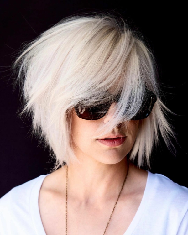 1648994712 45 Short layered bob hairstyles are fresh and modern - Short layered bob hairstyles are fresh and modern