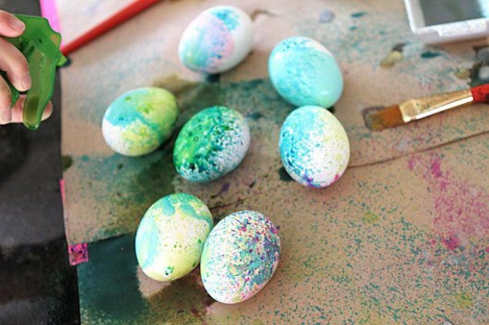 1649404697 338 Dye Easter eggs 7 effective techniques that are super - Dye Easter eggs - 7 effective techniques that are super easy to use