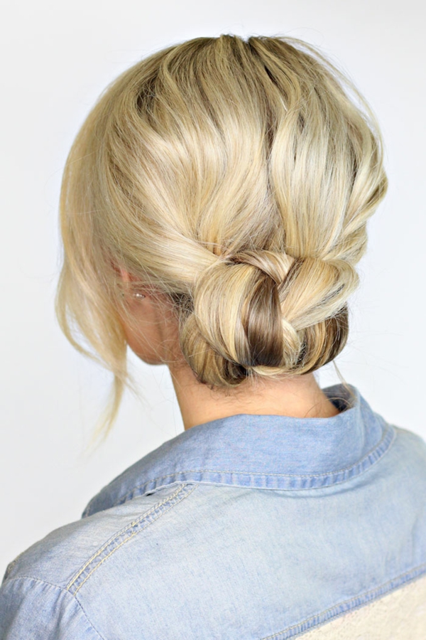 1649495948 135 The low bun a versatile trend hairstyle with a - The low bun - a versatile trend hairstyle with a lot of style