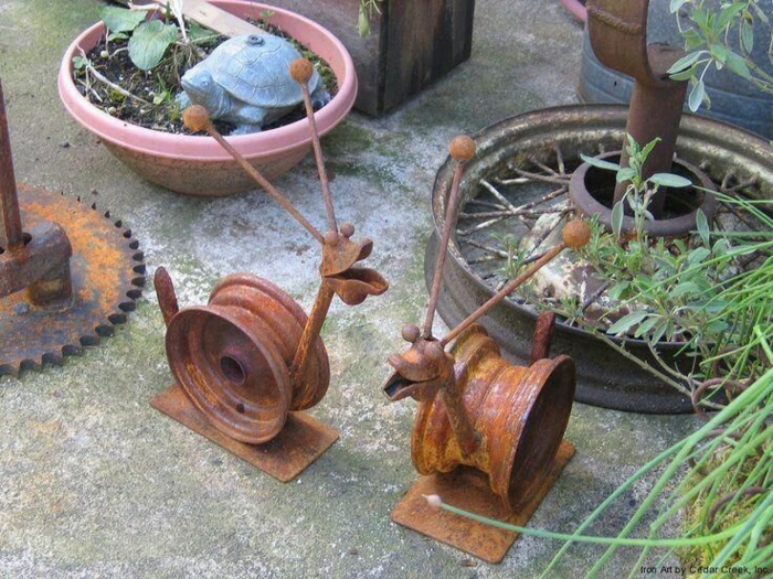 1649508738 733 Rusty Garden Decor 51 DIY ideas for scrap art - Rusty Garden Decor- 51 DIY ideas for scrap art