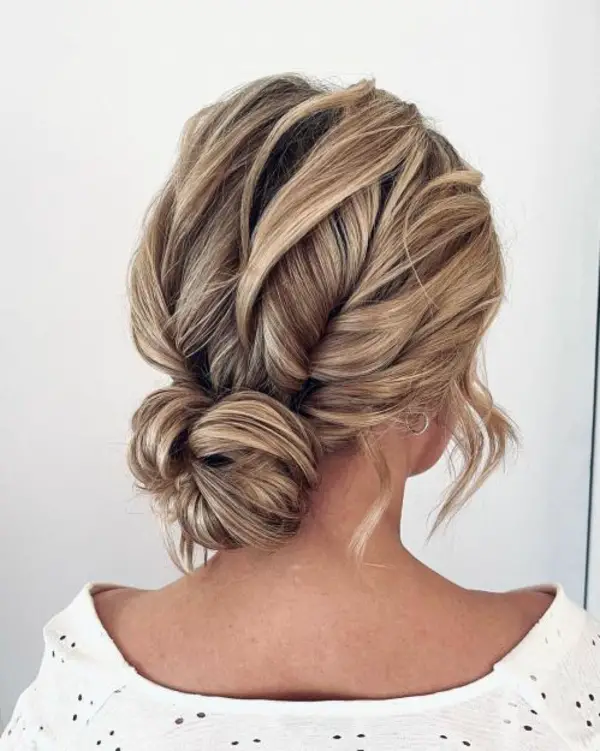1649517485 249 Cool hairstyles for women from attractive to extraordinary - Cool hairstyles for women - from attractive to extraordinary