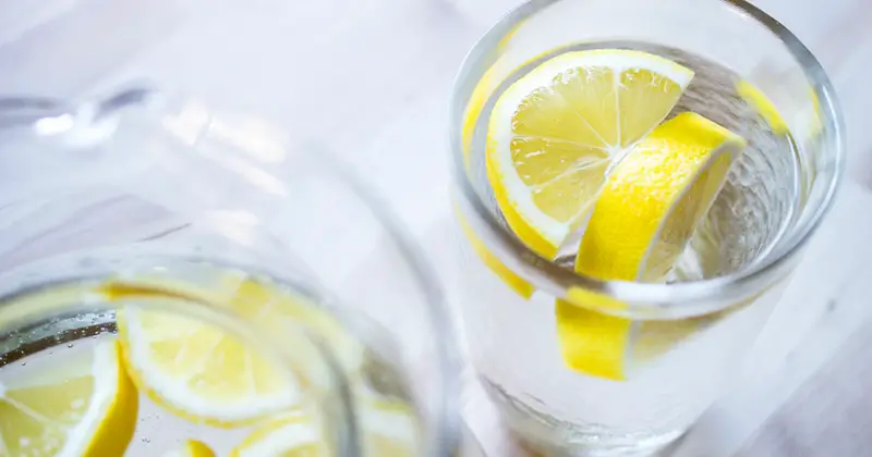 1649679374 11 Drinking water with lemon a healthy habit - Drinking water with lemon - a healthy habit