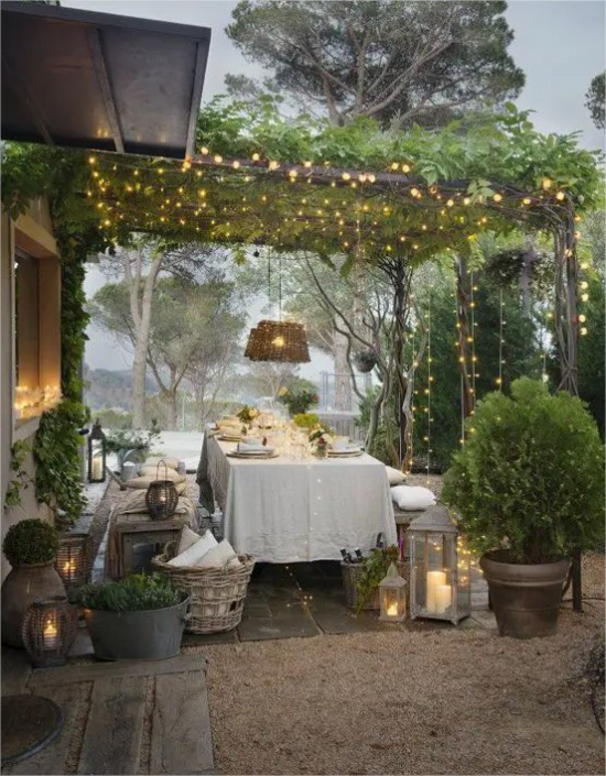 1649840115 596 A Mediterranean outdoor space is full of warmth and coziness - A Mediterranean outdoor space is full of warmth and coziness