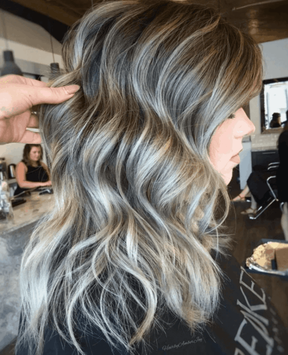 1649953860 833 Gray strands the hot hair trend that gives the - Gray strands - the hot hair trend that gives the hair a silver touch