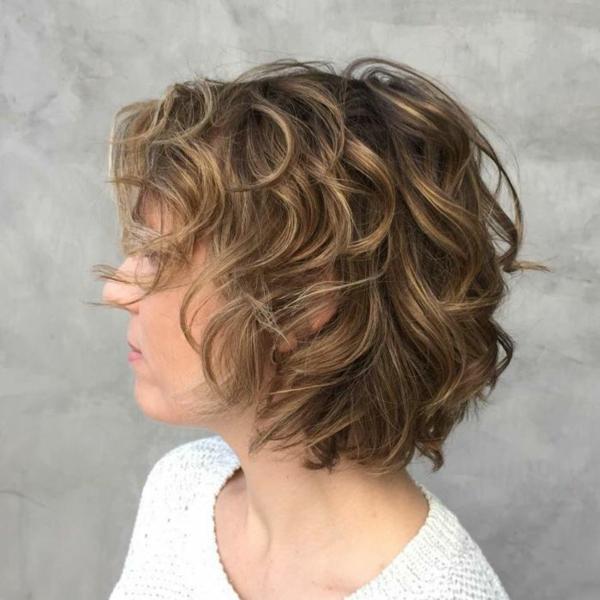 1649968106 202 Jagged Bob THE short hairstyle 2022 for thin and fine - Jagged Bob: THE short hairstyle 2022 for thin and fine hair