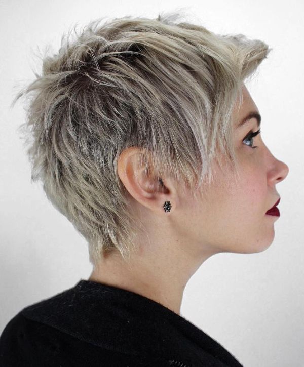 1650023373 820 This is how the popular feminine Nixie Cut will look - This is how the popular feminine Nixie Cut will look trendy in spring 2022!