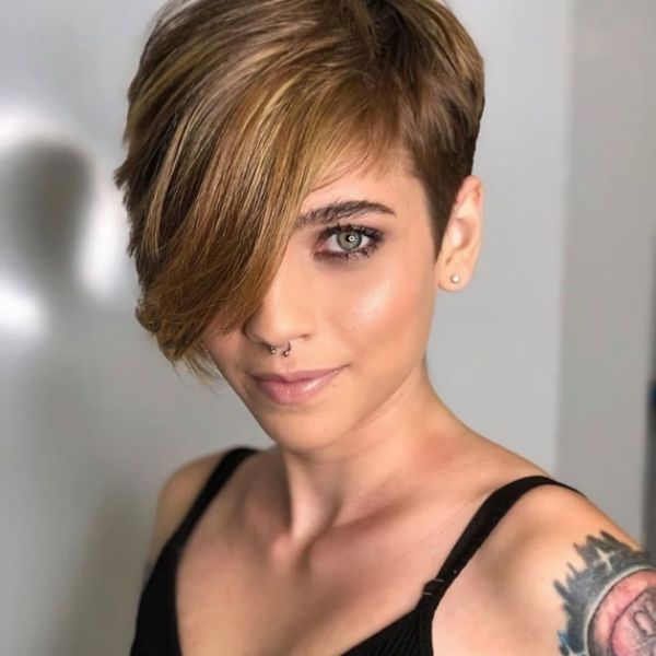 1650023386 469 This is how the popular feminine Nixie Cut will look - This is how the popular feminine Nixie Cut will look trendy in spring 2022!