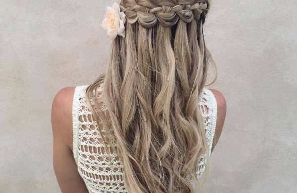 1650728982 15 60 current waterfall hairstyle inspirations with styling tips - 60 current waterfall hairstyle inspirations with styling tips