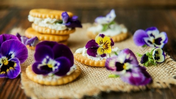 1651751811 577 10 edible flowers for a very special culinary experience - 10 edible flowers for a very special culinary experience!