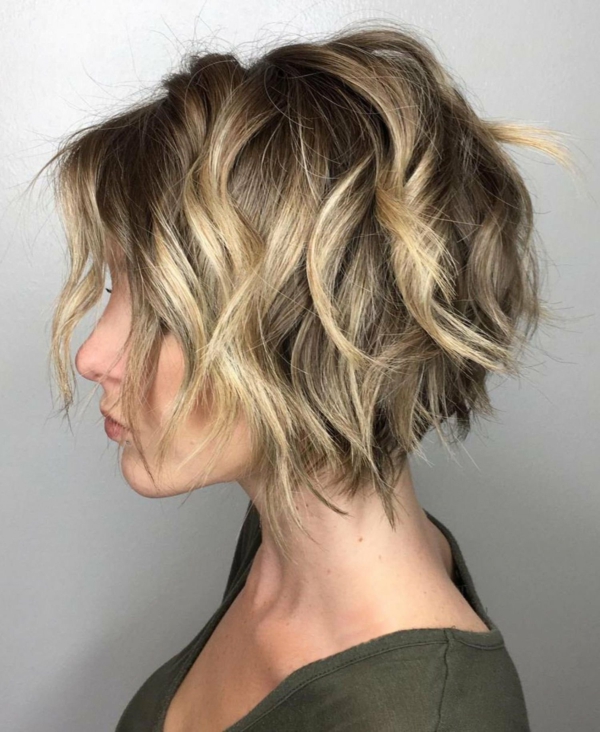 1651776247 154 Chin length choppy bob is very trendy in 2022 – what - Chin-length choppy bob is very trendy in 2022 – what makes it special?