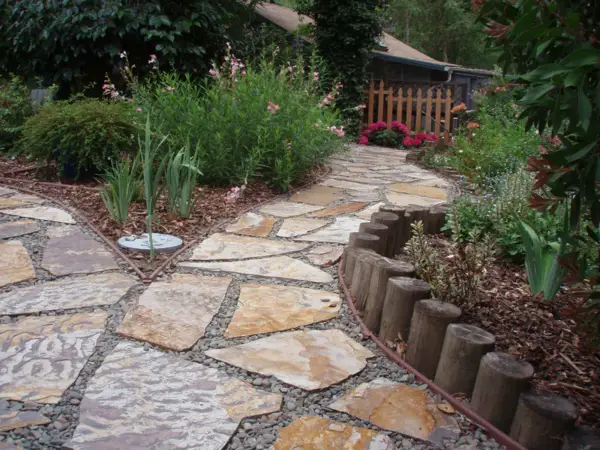 1652025541 381 Chic garden paths made of natural stone or cement for - Chic garden paths made of natural stone or cement for the garden