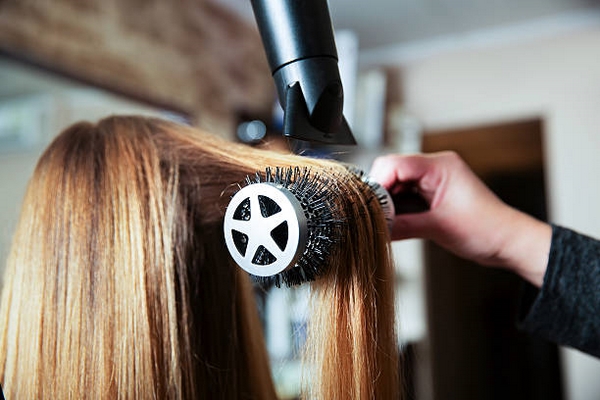 1652536234 587 Blow dry like a pro – Here are 8 useful - Blow dry like a pro!  – Here are 8 useful tips and tricks