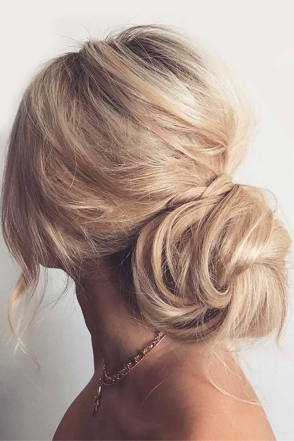 1652663062 10 Bun hairstyles never go out of style Here are the - Bun hairstyles never go out of style!  Here are the most popular variations and ideas