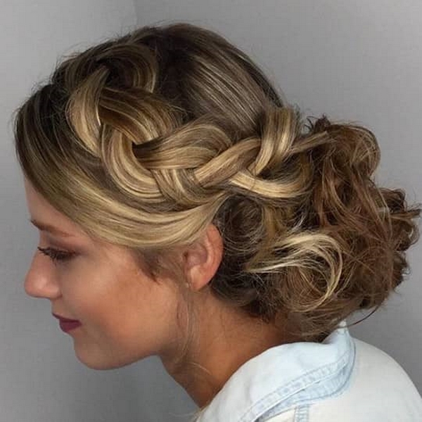 1652663068 462 Bun hairstyles never go out of style Here are the - Bun hairstyles never go out of style!  Here are the most popular variations and ideas