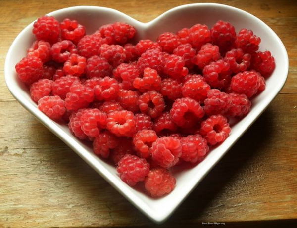 1652704498 611 Raspberry cake recipe How healthy are raspberries and how can - Raspberry cake recipe: How healthy are raspberries and how can you prepare raspberry cream for cake