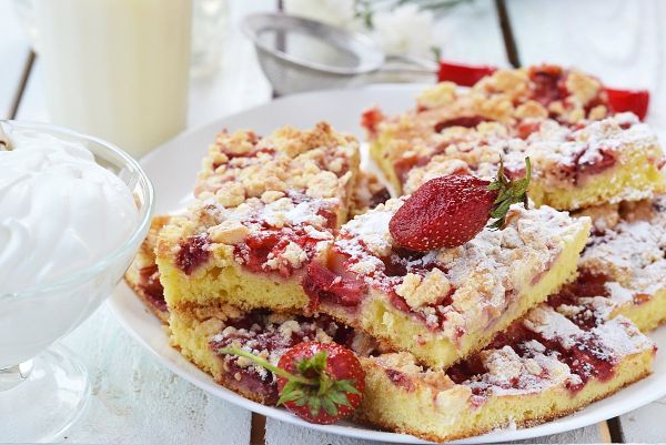 1652729619 213 Try this easy Strawberry Pancake recipe - Try this easy Strawberry Pancake recipe!