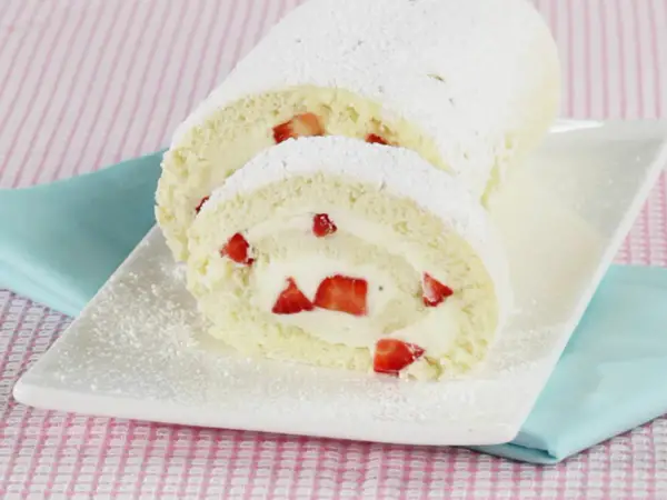 1652891092 68 Strawberry biscuit roll the best ideas and inspiration for - Strawberry biscuit roll - the best ideas and inspiration for the strawberry season