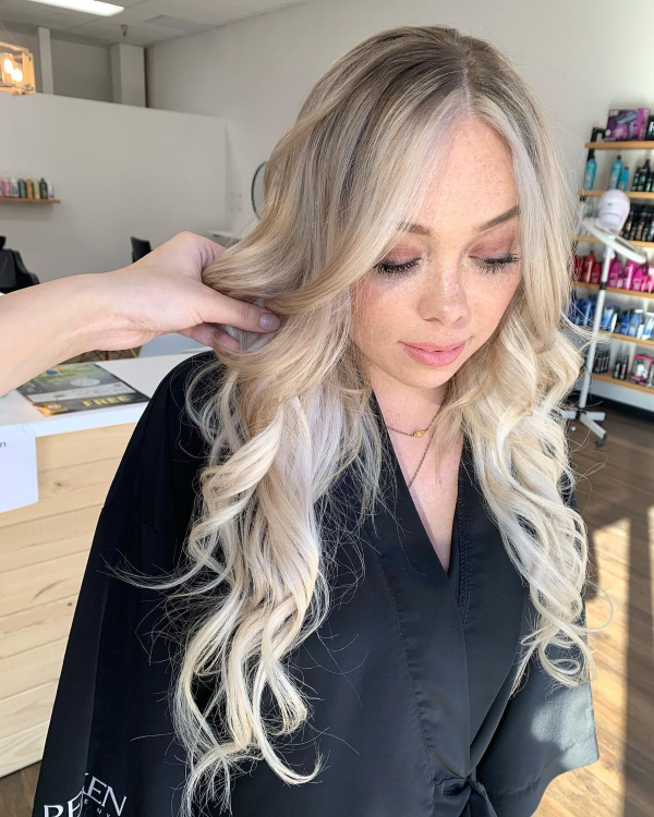 1652970152 875 What is reverse balayage We take a close look at - What is reverse balayage?  We take a close look at the trendy hairstyle for blondes
