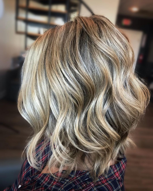 1652970158 452 What is reverse balayage We take a close look at - What is reverse balayage? We take a close look at the trendy hairstyle for blondes