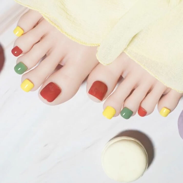 1653141980 375 Beautiful toenails 39 fabulous nail design ideas for summer - Beautiful toenails - 39 fabulous nail design ideas for summer