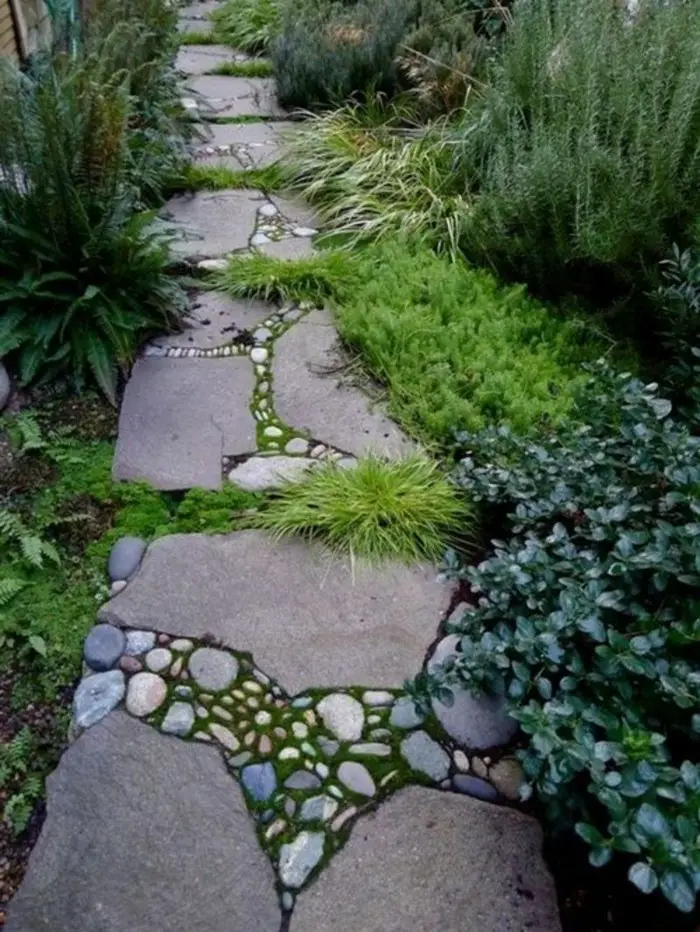 1653211227 106 42 creative upcycling ideas on how to create your own - 42 creative upcycling ideas on how to create your own garden path