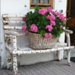 Garden decoration with birch wood - fantastic ideas with symbolic meaning