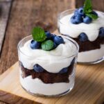2 easy recipes for fruity blueberry desserts to try