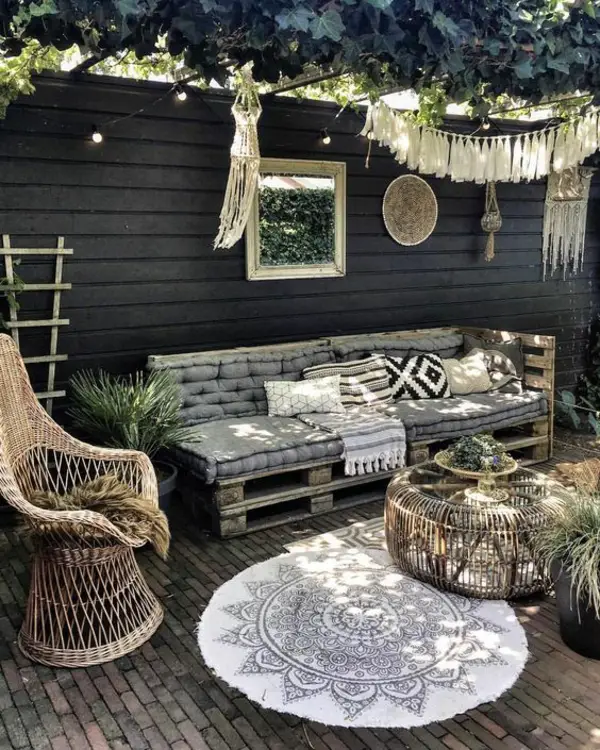 1653680087 32 Outdoor Daybed How to create your own relaxation oasis - Outdoor Daybed - How to create your own relaxation oasis in the garden!