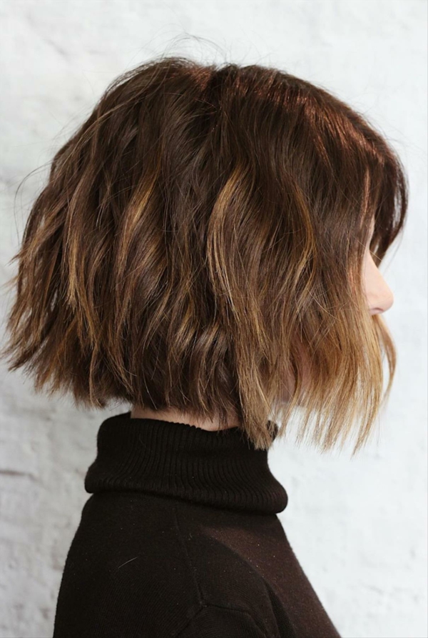 1654193241 565 Short Blunt Bob one of the biggest hairstyle trends - Short Blunt Bob - one of the biggest hairstyle trends for summer 2022