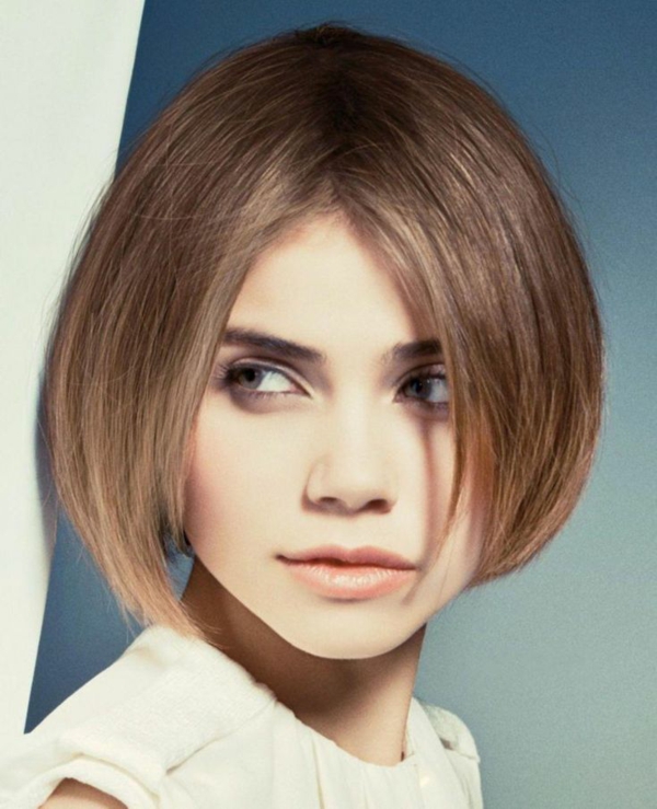 1654275233 912 The thick bob the sexy and cheeky hairstyle trend - The thick bob - the sexy and cheeky hairstyle trend for 2022