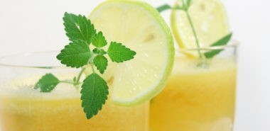 1654544355 102 Make elderflower juice yourself healthy recipes and ideas in - Make elderflower juice yourself - healthy recipes and ideas in June