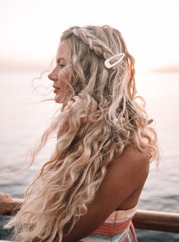 1654701931 727 Beach hairstyles 2022 are here Are you ready for summer - Beach hairstyles 2022 are here!  Are you ready for summer?