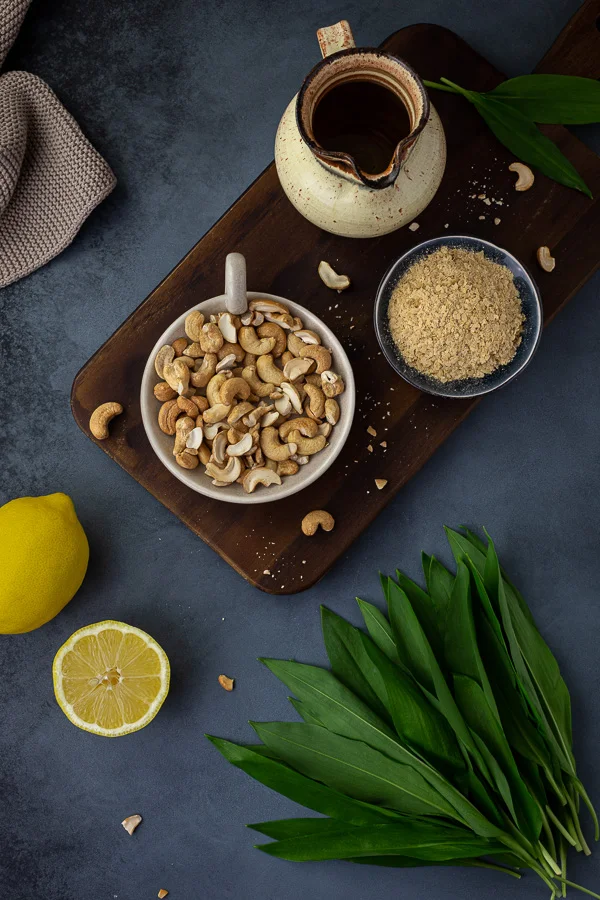 1654805121 539 Make wild garlic pesto yourself – simple recipe ideas with - Make wild garlic pesto yourself – simple recipe ideas with an Italian touch