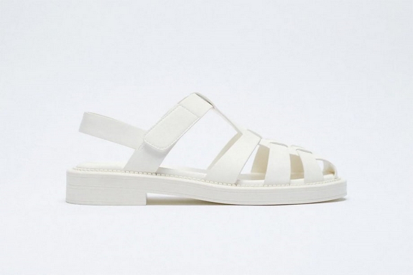 1654813107 316 White sandals are the must have for summer 2022 - White sandals are the must-have for summer 2022
