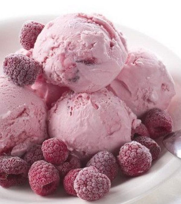 1654892836 546 Homemade vanilla ice cream with raspberries in 3 variants also - Homemade vanilla ice cream with raspberries in 3 variants (also vegan)